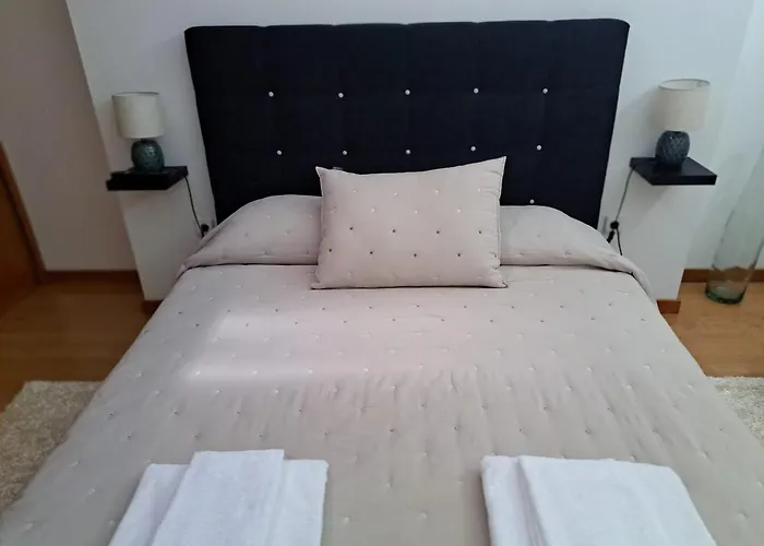 Chez Louise: Onde A Serra Beija O Ceu