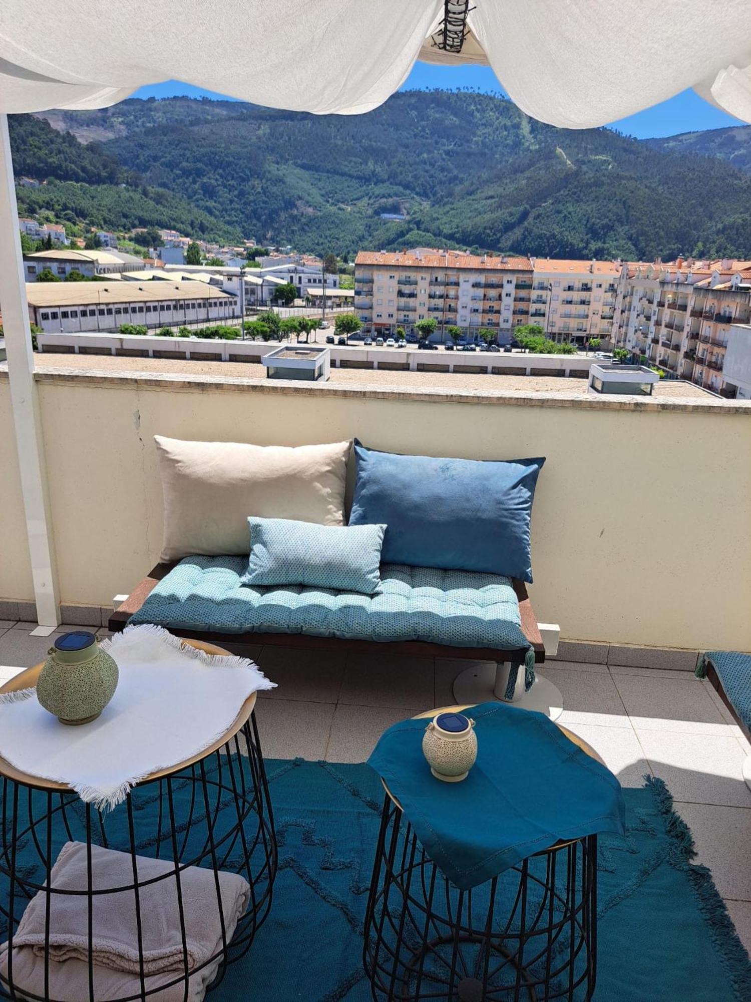 Chez Louise: Onde A Serra Beija O Ceu Homestay *